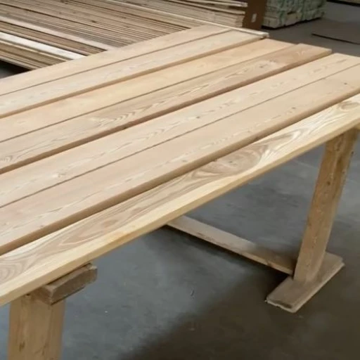 Доска террасная лиственница гладкая 28*120*4000, сорт ABC (0,48м2)