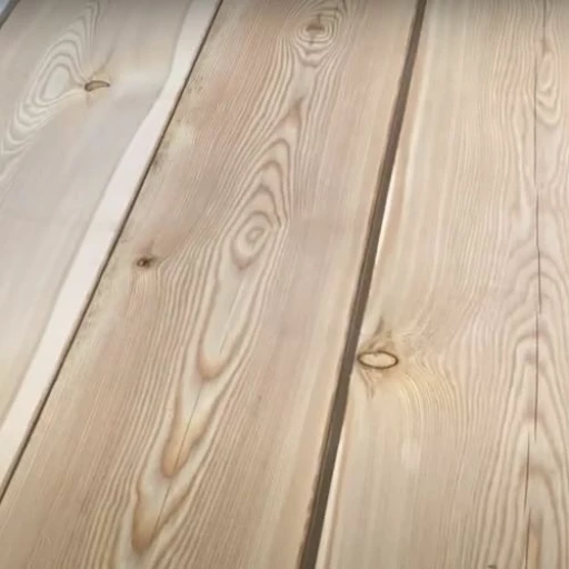 Доска террасная лиственница гладкая 34*90*5000, сорт ВС (0,45м2)