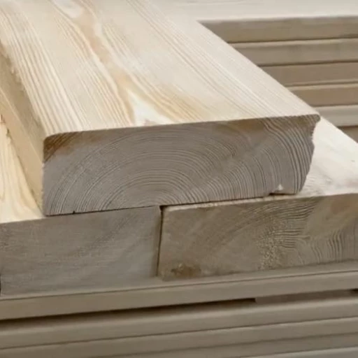 Доска террасная лиственница гладкая 34*120*6000, сорт Э (0,72м2)