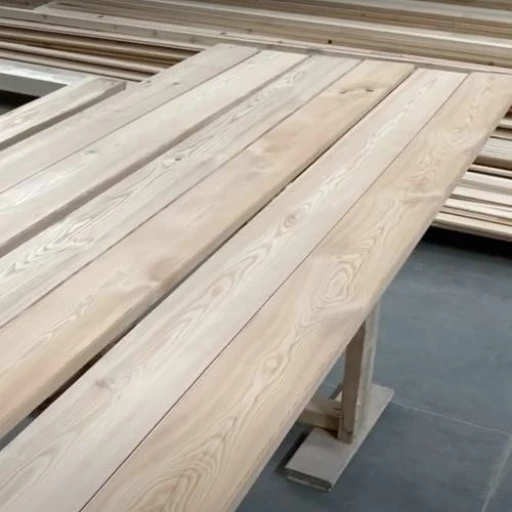 Доска террасная лиственница гладкая 45*90*5000, сорт АВС (0,45м2)