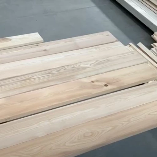 Доска террасная лиственница гладкая 45*120*5000, сорт А (0,6м2)